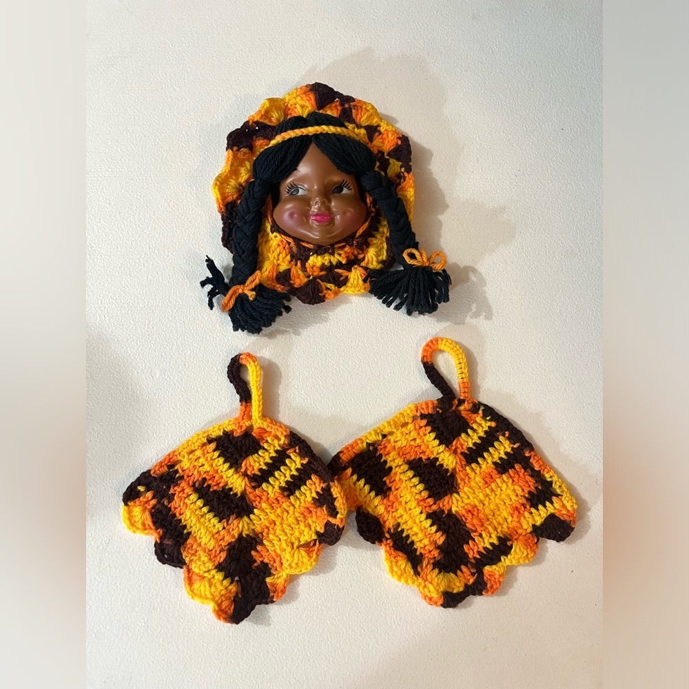 NEW VTG Crochet Pot Holders With Indian Girl Face Hand Made 1970's Wall Hanging